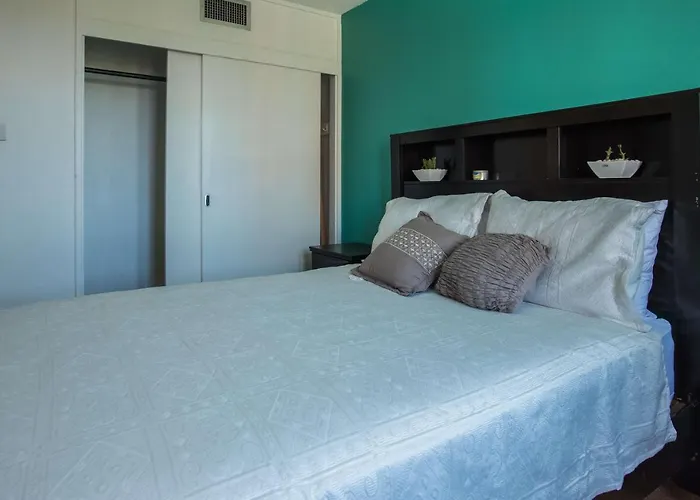 Emerald One Bedroom At Turtle Towers